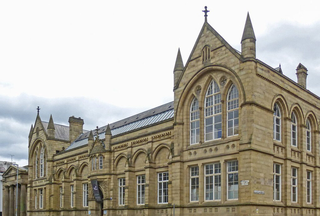 MMU Grosvenor Building facade